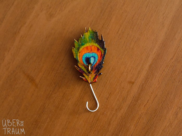 Magnetic Knitting Pin - Peacock Feathers